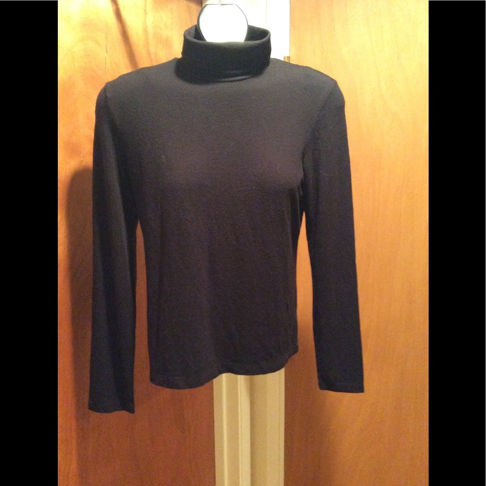 Black RALPH LAUREN turtleneck top (527)